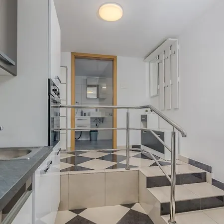 D Apartament *